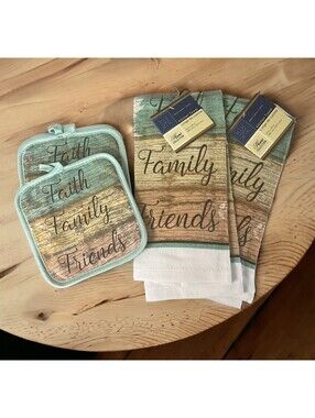 Faith Family Friends Kitchen Set 4 Piece Tea Towels Pot Holders Greenbrier